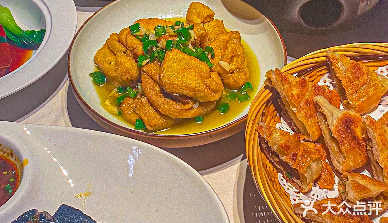 广州能看到绝美夜景的高端湘菜馆可不多！