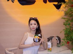 -椰吉满•鲜椰饮品(侨港黑金冠好店)