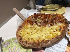 狂野拼榴莲披萨-盘炉forenza·云贵川融合小食堂 ( 钟楼中柳巷店)