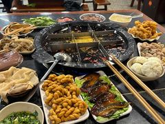 -邓莽子老火锅(中兴路总店)