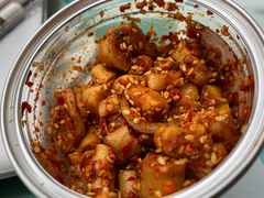 麻辣萝卜块-鑫记婆婆兔·成都特产·兔头手撕兔(太古里店)