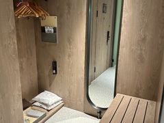 -上海虹桥中心爱琴海亚朵S酒店