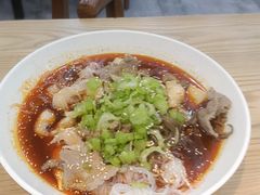 -三顾冒菜(万达店)