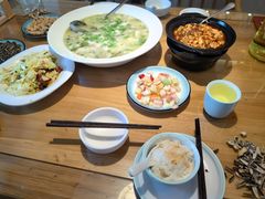 -严记小天府酸菜鱼(西四路店)