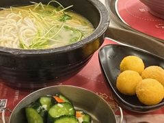 -妈妈故事米线(市府恒隆店)