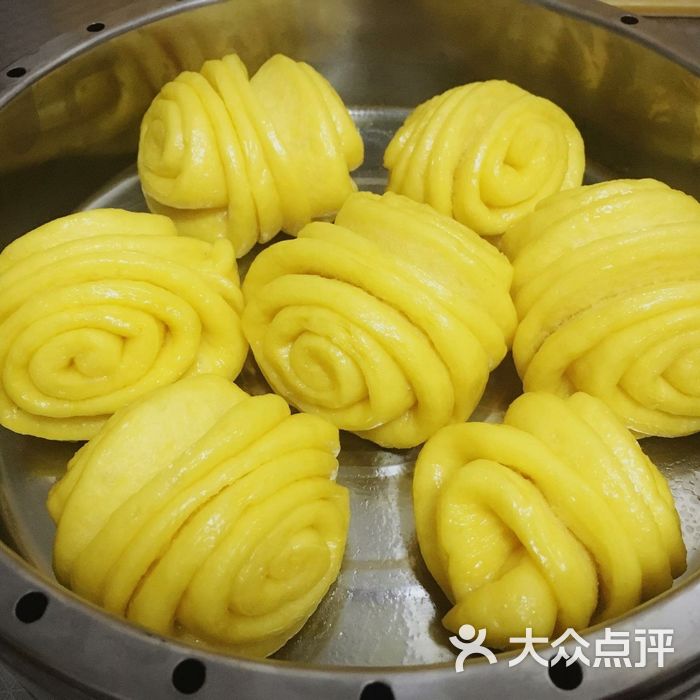 花卷                 青海撒拉尔面馆           青海撒拉尔面馆