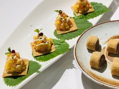 千层酥配芒果三文鱼-梧桐Plus·创意京·川料理(万象城店)