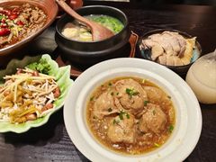 -古都历食南京菜·烤鸭·鸭血粉丝·汤包(南京博物院店)