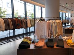 -URBAN REVIVO(上海中庚漫游城店)