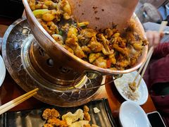 铜炉芋儿蛙-炉小二铜锅牛蛙•川湘菜(三里屯店)
