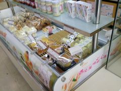 面包甜点陈列柜-长发西饼(临顿路店)