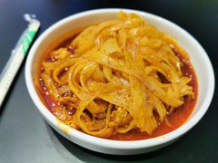 探花经典擀面皮-香探花·擀面皮肉夹馍(北苑店)