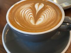 拿铁-RAC BAR(安福路店)