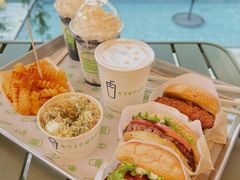 芝士牛肉蘑菇堡-Shake Shack(成都太古里店)