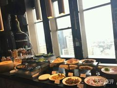 -唐拉雅秀酒店-西锦汇空中BBQ·思创餐厅
