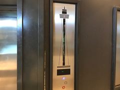 -悉尼塔旋转餐厅