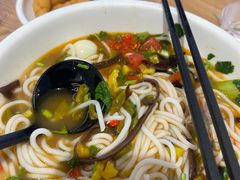 -蒙自源米线大王(花园城商场店)