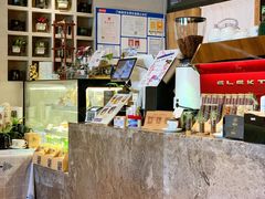 -ZING COFFEE 镜咖啡