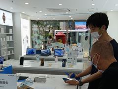 -荣耀授权专卖店(黄浦浙江中路店)
