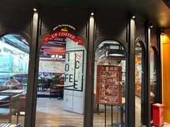 -西西弗书店&矢量咖啡(凯德晶萃广场店)