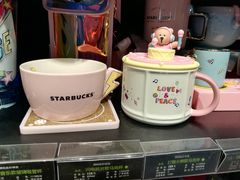 -星巴克(上海虹桥新天地二店)