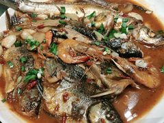 红烧小杂鱼-苏浙徽·江南荟·本味融合菜(相城方圆里店)