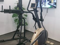 -青岛中升沃茂沃尔沃4S店(市北店)