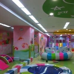 -孩子王(铁西万达店)