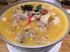 -老滇山寨•云南特色菜•地方菜•民族风情歌舞表演(金碧店)