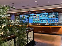 -八府香鸭·啫啫煲(华山路店)