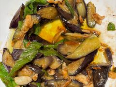 -黄泥岗·地道湖北菜(奥特莱斯店)