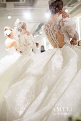 -艾米丽婚纱礼服