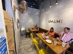 大堂-UMAMI乌玛米披萨·汉堡·清真Halal(红岭北店)