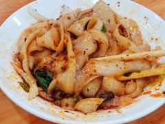 牛肉脆臊刀削面-华兴街自力面店