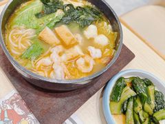 -灵芝妹子海鲜米线(凯德和平广场店)