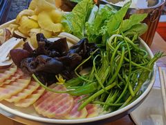 -民食香·腊排骨野生菌美食(木府店)