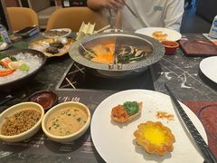 -牛YO寿喜烧·铁板烧和牛火锅自助(市府恒隆店)