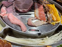 -哈哈碳都·牛肋条无限自助烤肉(宝龙店)