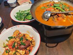 -富正毅三下锅·湘西韵味(天门山索道店)