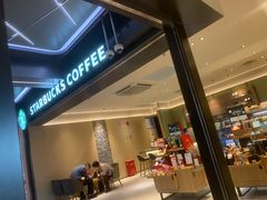 -星巴克臻选(上海中环广场2F店)