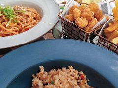 -Rabbit Cafe私房西餐甜点咖啡(栖霞路店)