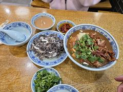 -门框胡同百年卤煮(新街口店)