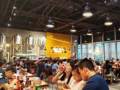 -HUZI虎滋精酿餐吧(京西大悦城店)