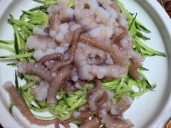 活八爪鱼-草家酱蟹炭火烤肉店(珲春南路一店)