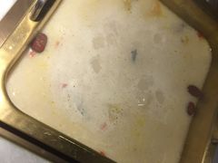 -尚尚仙·酸汤猪手·猪肚鸡火锅(华联万柳购物中心店)