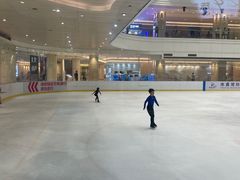 -陈露国际冰上中心(天津嘉里汇店)