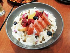 乳酸菌鲜果沙拉-魏斯理汉堡(西安沣东吾悦店)