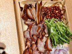 -关东小磨东北菜(上海长风大悦城店)