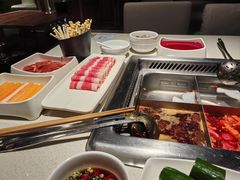 -海底捞火锅鲜切牛肉主题店(长寿路店)