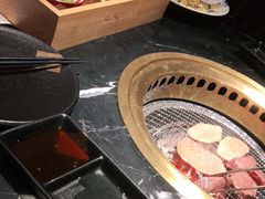 -山川小町·极番烧肉(新地假日广场店)